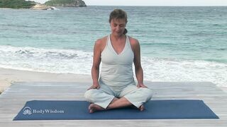 Gentle Yoga - Calming Your Mind, 2 Minute Sit #yoga #meditation