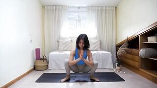 3 Simple Yoga Leg Workouts for a Healthier and More Relaxing Lifestyle with CoCo Yoga!