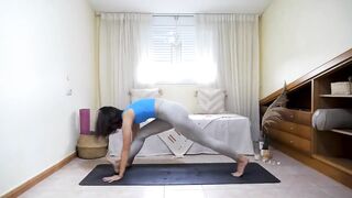 3 Simple Yoga Leg Workouts for a Healthier and More Relaxing Lifestyle with CoCo Yoga!