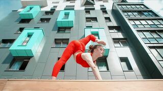 Elevate Your Yoga Practice: Embrace the Freedom of Outdoor Stretching and Acrobatics