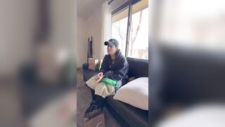 Ayudando a Mireya a elegir los bikinis para nuestra viejita en República Dominicana ???????? El hombrecito