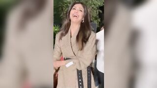 Shilpa Shetty teaches yoga exercises to her daughter #shorts