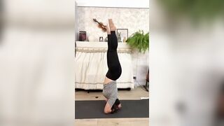 Yoga Morning???? Menjaga Stabilitas Tubuh