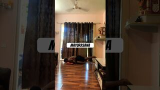 ????????Morning yoga pose????????fit hai to hit hai????????#trending #stretch #shortsfeed #stretching #trend