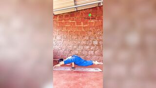 Balancing Yoga Asana #yogaurmi #yogaholic #yogafitness #yogaexercise #yoga #yogatime