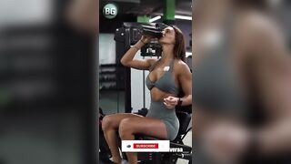 Vera Zinger - Modelo de bikinis e influencer Just Perfect | Biografía y opiniones