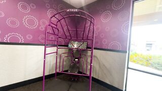 Planet Fitness Stretching Cage (5 STRETCHES USING THE TRUE STRETCH CAGE!)