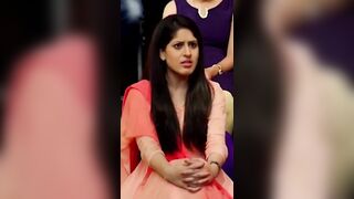 Sweety-Preeti के बीच होगा Bikini Contest | Hum Paanch | Big Magic