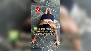 Ejercicio espalda y hombros #yoga #pilates #fisioterapia #dolorespalda #salud #shorts