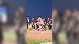 Where our #yoga moms at?? #workout #jazzercise #dance #dancer #hot #dancing #pump #shorts #viral