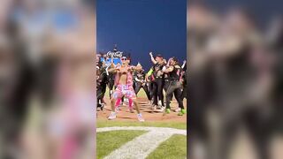 Where our #yoga moms at?? #workout #jazzercise #dance #dancer #hot #dancing #pump #shorts #viral