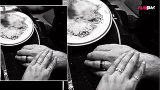 Pregnant Ileana D'Cruz Beach पर Babymoon कर रहीं Enjoy, Yellow Bikini में Baby Bump Pic Viral