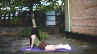 Home Workout - Stretching and Yoga