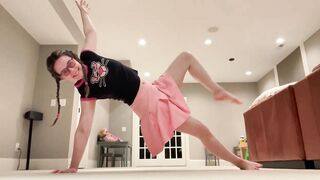 Graceful yoga flow (stay till the end)