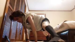 5 Minute Stretch Routine | Become More Flexible